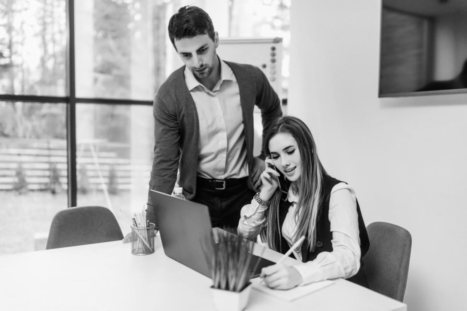 Proses analisis mendalam untuk industri finansial